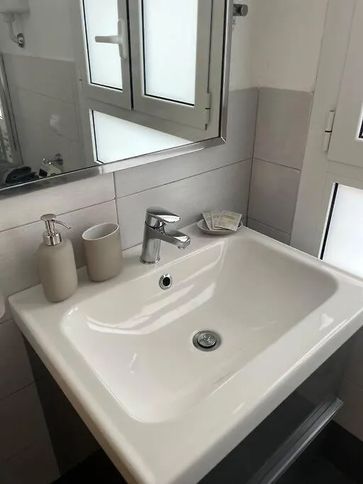 제노바 Penna'S House - Citra Lt 4240 아파트 0*,